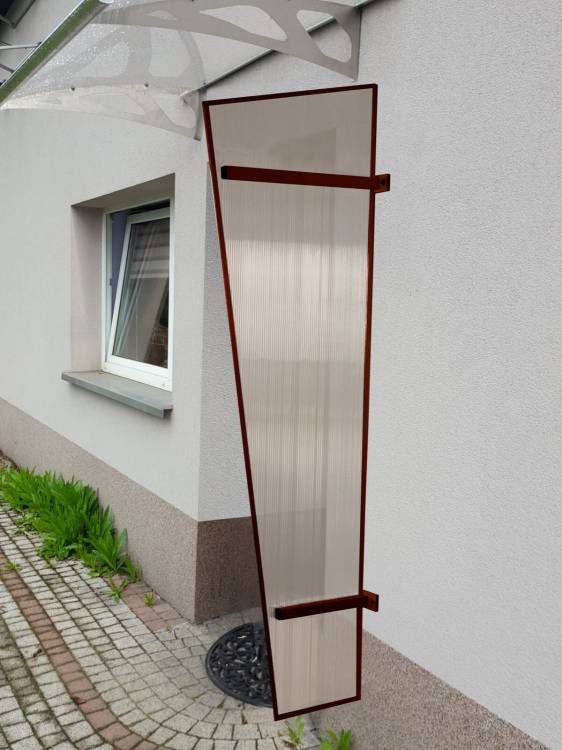 Obrázek k výrobku 42072 - boční stěna LANITPLAST UNI hnědá / PC