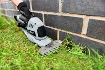 Obrázek k výrobku 78438 - AKU malé ruční nůžky CHT2001E