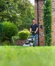 Obrázek k výrobku 78494 - AKU sekačka EGO s pojezdem LM1702E-SP - sada