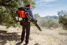 Obrázek k výrobku 81203 - Benzinový vysavač foukač ECHO PB-8010