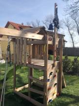 Obrázek k výrobku 82513 - Dětské hřiště Monkey´s Home Malý pirát SAM s červenou skluzavkou Dětské hřiště Monkey´s Home Malý pirát SAM s červenou skluzavkou