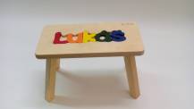 Obrázek k výrobku 31108 - Dřevěná stolička CUBS se JMÉNEM LUKÁŠ barevná .