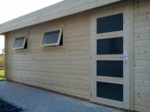 Obrázek k výrobku 37608 - GARÁŽ Rasmus 19 m2 - s dřevěnými dveřmi (380x570cm) tl. 44mm