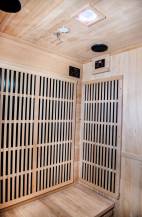 Obrázek k výrobku 67711 - HealthLand DeLuxe 2223 Carbon BT infrasauna