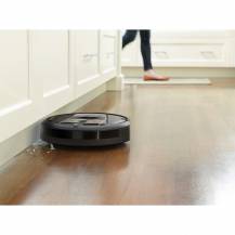 Obrázek k výrobku 67460 - iRobot Roomba i7 robotický vysavač