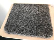 Obrázek k výrobku 54858 - Koberec šedý pro velkou polici 1 ks .