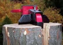 Kříž štípací při práci