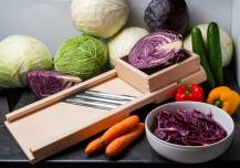 Obrázek k výrobku 93525 - Kruhadlo na zelí 3 nože se šuplíkem 55x19x8 cm