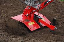 Rotavátor VARI GLOBAL při práci