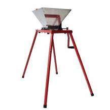 Obrázek k výrobku 93458 - Lis na ovoce 18l ruční s rouškou + Drtič na ovoce RUČNÍ 7L NEREZ stojanový