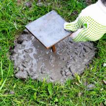 Obrázek k výrobku 76419 - Půdní vrták Scheppach EB 2000 + 2 vrtáky