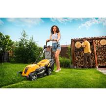 Obrázek k výrobku 53648 - Riwall PRO REM 3817 - travní sekačka s elektrickým motorem 2 v 1