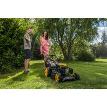 Obrázek k výrobku 62399 - Riwall PRO RPM 5355 multifunkční travní sekačka 4 v 1 s benzinovým motorem a pojezdem