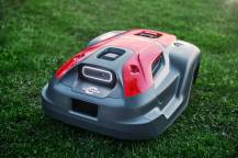 Obrázek k výrobku 82340 - Robotická sekačka CRAMER AiConic 10 RTK