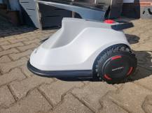 Obrázek k výrobku 94529 - Robotická sekačka TerraMow S800 předváděcí kus