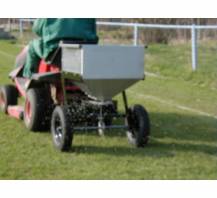 RV 200 Rozmetadlo pro zahradní traktory