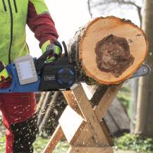 Obrázek k výrobku 91911 - Scheppach BC-CS355DUO-Xaku 20 V IXES řetězová pila (bez baterie a nabíječky)