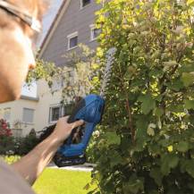 Obrázek k výrobku 91915 - Scheppach C-HTGS200-Xaku 20 V IXES nůžky na trávu a keře (bez baterie a nabíječky)