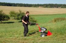 Lištová sekačka ESM při práci